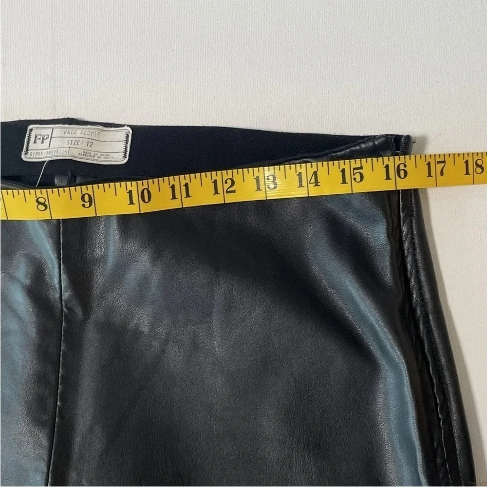 Free People Women's Faux Leather High Waisted Black Pants Side Zip Size 12